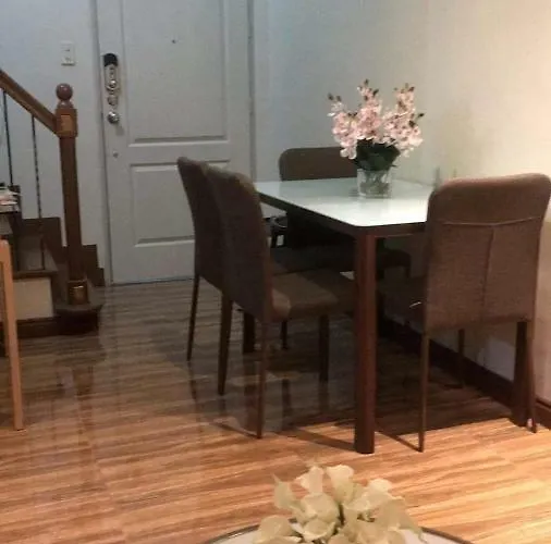 Affordable 2 Bedroom 2 Ba W/ Skycable, Netflix, & Amazon Prime マニラ市