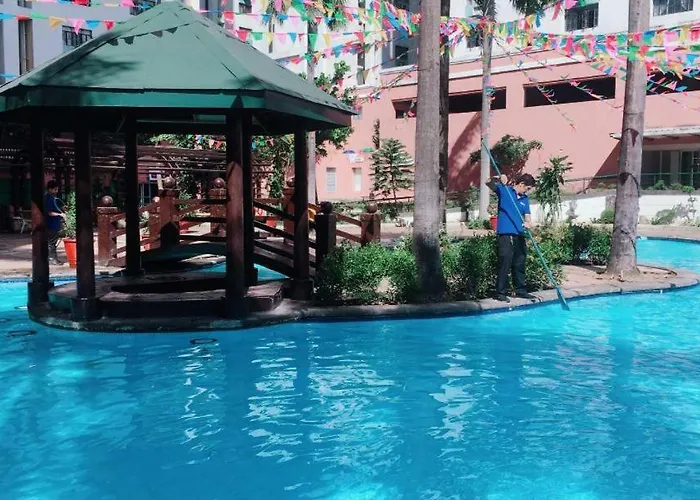 Affordable 2 Bedroom 2 Ba W/ Skycable, Netflix, & Amazon Prime *
