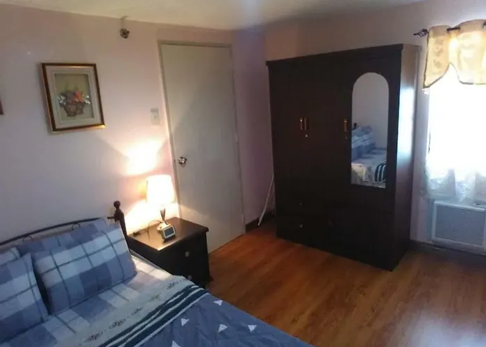 Affordable 2 Bedroom 2 Ba W/ Skycable, Netflix, & Amazon Prime *