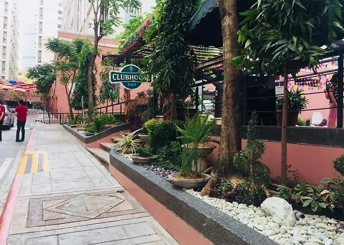 Affordable 2 Bedroom 2 Ba W/ Skycable, Netflix, & Amazon Prime マニラ市